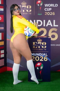Anie_johnson play with me ⚽🤤 Pic 8
