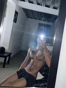 billi_adamzz Holi Billede 3