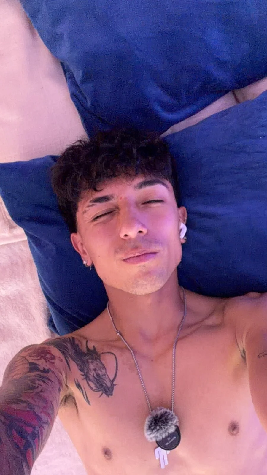 Aiden_Rivers_ adlı kullanıcının viral fotoğrafları:  4736