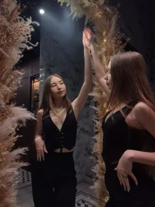 ElfredaTupy Do u like my black outfits? Foto 2