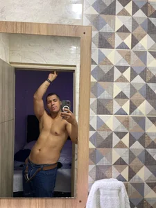 Do you need a big boy?💪🔥 od AndresFerro  4 snímek