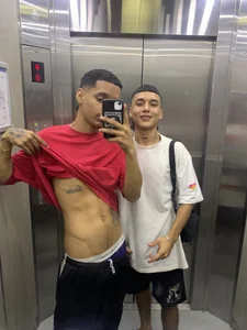 Very handsome and sexy model the hottest couple de twinkDuohot Foto