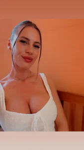 _JessyRey_ Public Pic