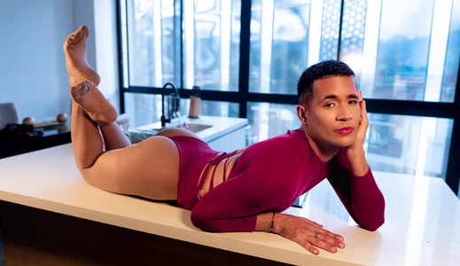 💋🌙 "More than desire, I'm art." de Sidney_Belle  2 Imagens