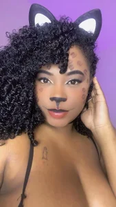 Tyra_Privacy Do you want to play with this feline? - {count, plural, one {תמונה אחת} two {שתי תמונות} many {# תמונות} other {# תמונות}}