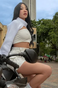 ZendayaGrey Biker girl Immagine  9