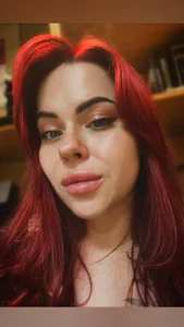 AmyPark_ Public Pic 4