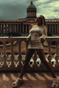 Wallflowerr Public Pic 3