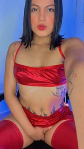 Megan_browns1 sexy megan in red😈 Immagine  5