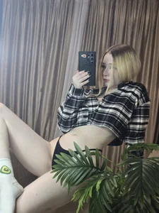 ElswythCovil oops grass Pic 5