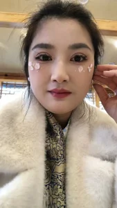 Follow_1 Public Hình