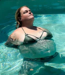 curvy420queen's photo
