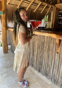 katherine_glow adventuress Pic 9