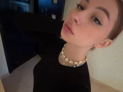 AmandaVyhnal Selfie<3 Pic 3