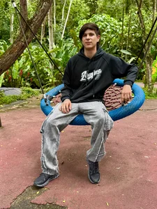 Public de Omeo_Ryan  9 Imagens