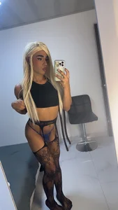 Sexy Blondie misrresds de sweetsivonny Foto 4