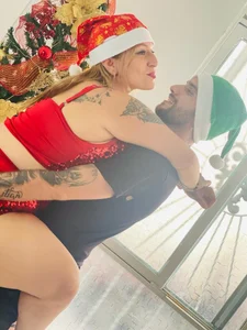 CloeTattox_ 🎄Merry Chritsmas⭐ Pic 2