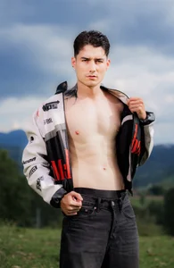 Oclahoma_x Sexy biker Pic 4