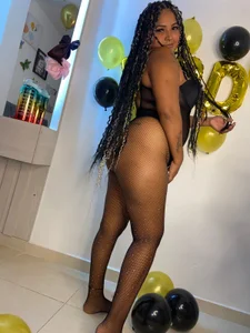 sashaoficial_のHappy birthday for me #28の 3枚の写真