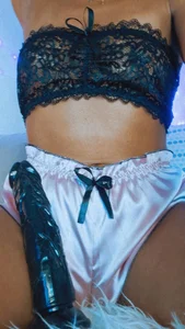 SexyErola27 Public Pic 8