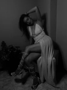 samarha_xue Black And White 2 🖤🤍 Pic