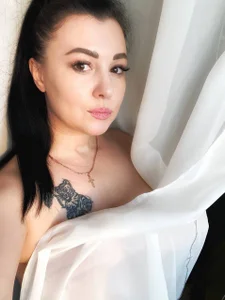 Monica's Reality de Monika_Martinezz  2 Imagens