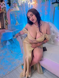 Mia_skyy18 Public slika 2