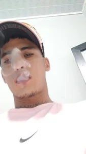 kenaythh smoking Pic