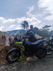 MoundingEwenki's photo
