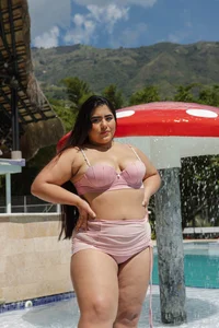 naatashamendozaa enjoying🌟 Pic 4