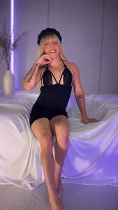 Incredibly sexy 😈😏 de AustinCole01  2 Imagens