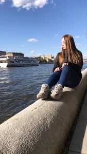 JoanBravvo Emma Pic 3