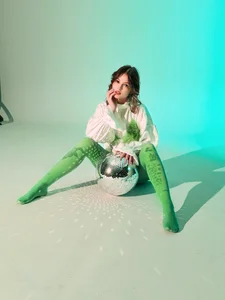 Lisa_Blossom christmas theif 🌲🎁 Pic 4