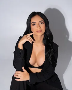 UrNewFantasy Every year is a gift full of learning.🌸💖🍷❤ Pic 7