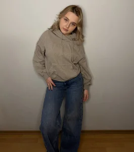 LorriMonzPublic图片 5