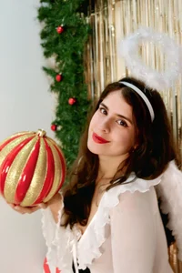 "Has he been naughty this year? 🎁😉" de LexaDeRusso  4 photos