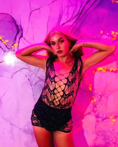 amazing_sexotransのPublicの 7枚の写真