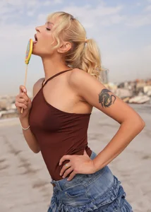 BritneyHudson RoofTop Pic 5