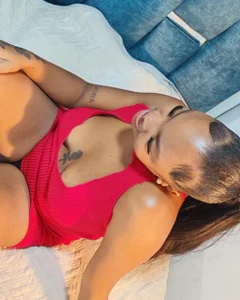 Nahomi4_ Public Poză 4