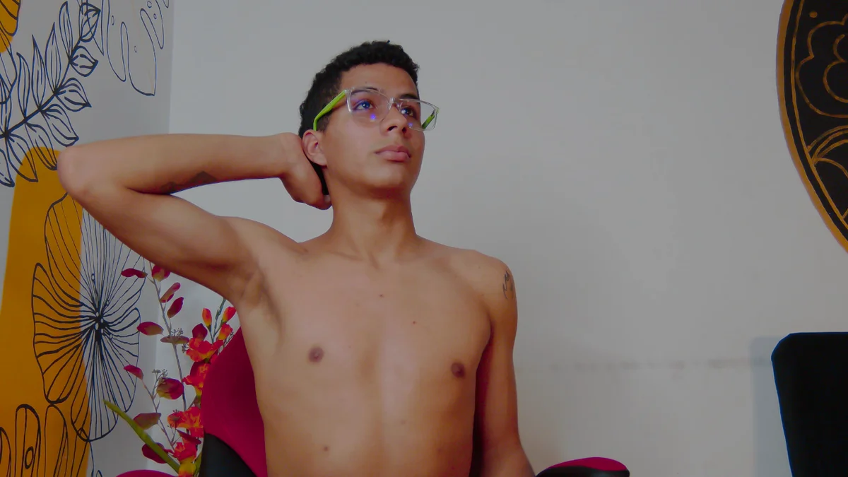 صور Noah_Greenhartt الرائجة  3182