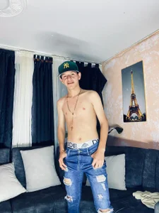 DesiresOfOlympus_ Tonny👾😈 사진 2