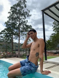 FUCKING_GUYS2 ALEJO Pic 3