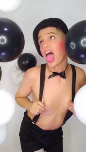Globos/ Balloons de Ariel_Femboy_  8 Imagens
