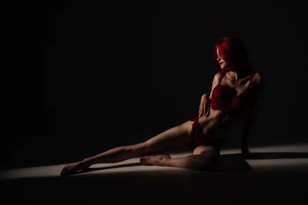 Rina_Red Public Pic 5