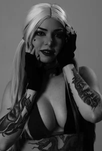 Cassie_Cage Black and White 🔥😈 Εικόνα 2