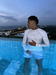 daikokuten_ My favorite hobby is traveling Foto 2