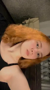 CrazyRedAngel Public Billede 4