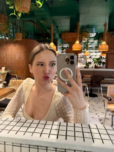 Public de WorldCindy Foto 3