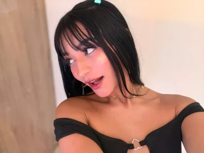 LindaWz_ Pretty / Dirty 👀 Pic 3