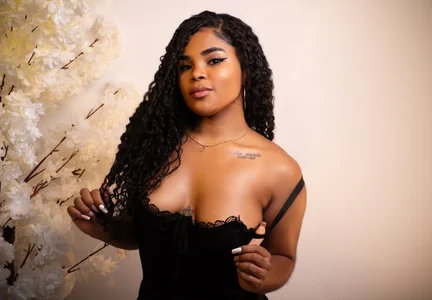 NahiaraReina Public รูป  2